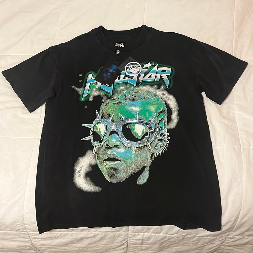 Authentic Hellstar tee size “M”